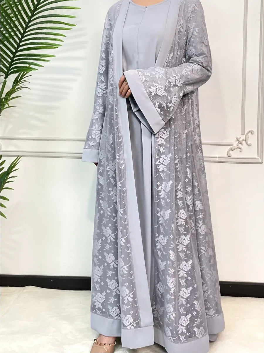 2 an internal piece of women wearing long sleeves, Apayas Cavtan Gilaaba Dubai - Future Style